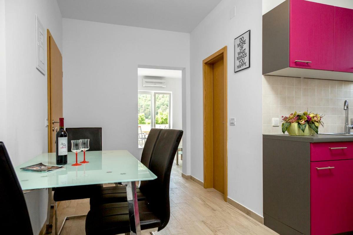 Dubravka Apartmani Mokosica Exterior photo